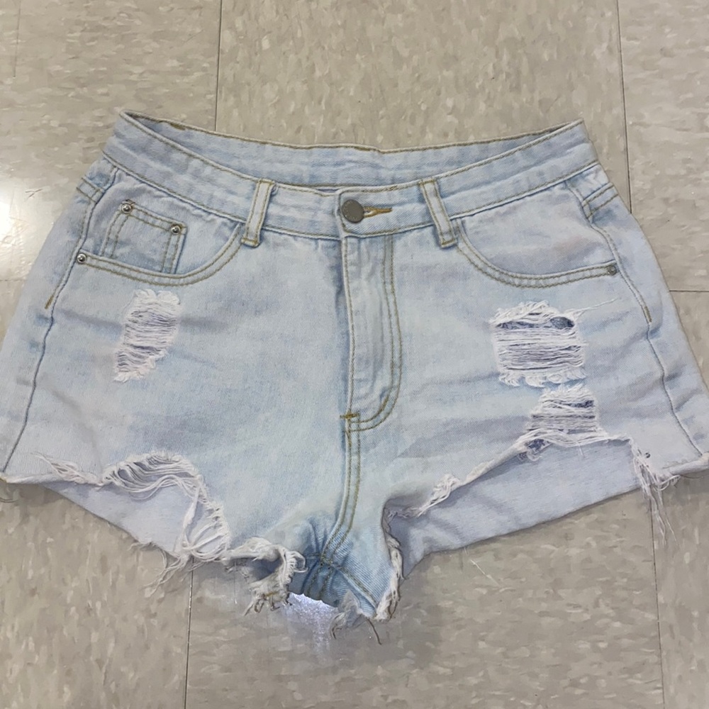 SHEIN light washed denim shorts!